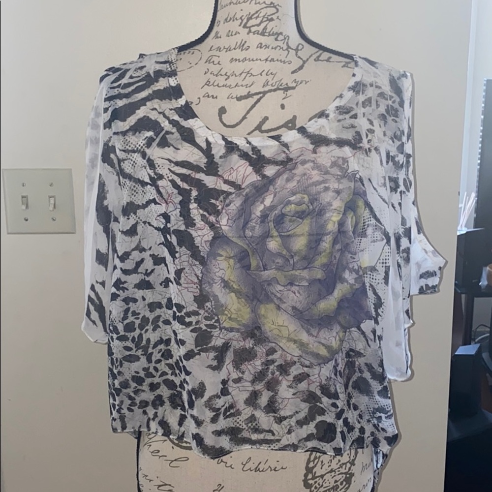 2b Bebe sheer top